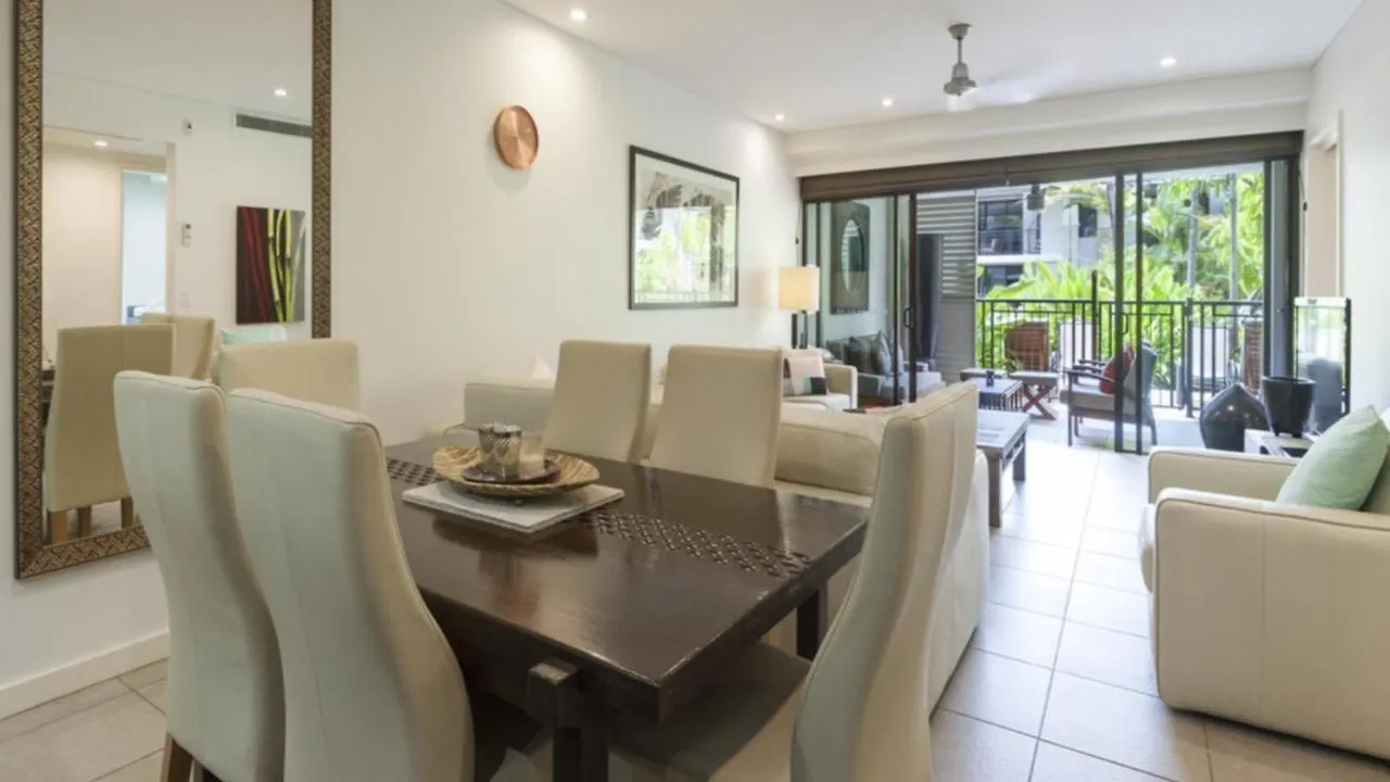 Azure 125 Port Douglas 0*,  Australia